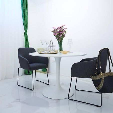 شقة White Bliss Hideaway ليوبليانا المظهر الخارجي الصورة