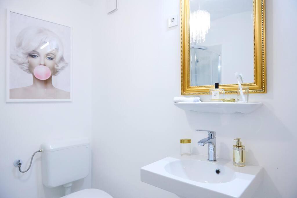 شقة White Bliss Hideaway ليوبليانا المظهر الخارجي الصورة
